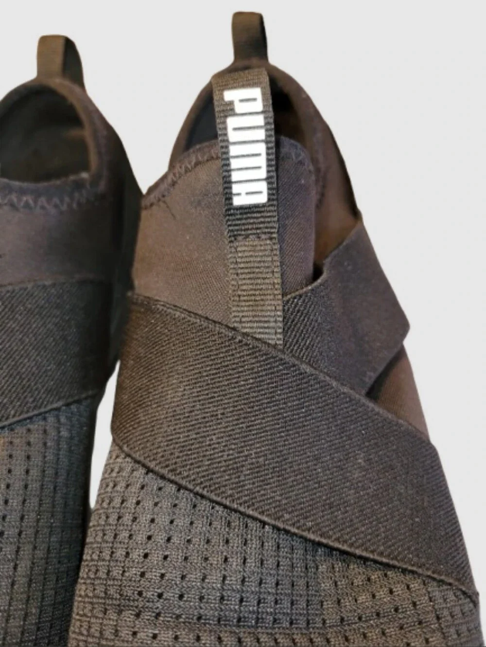 PUMA Prowl Slip-On Women's Training Shoes Black Size 9 EUC